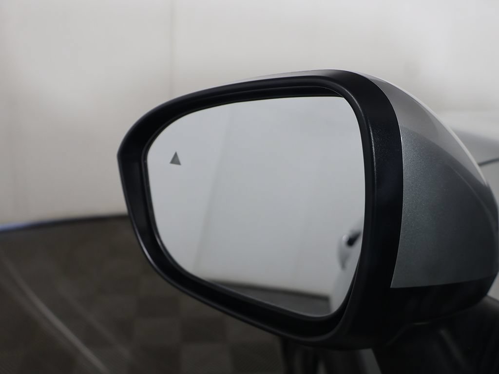 Used 2025 Mitsubishi Outlander SE FWD image 33