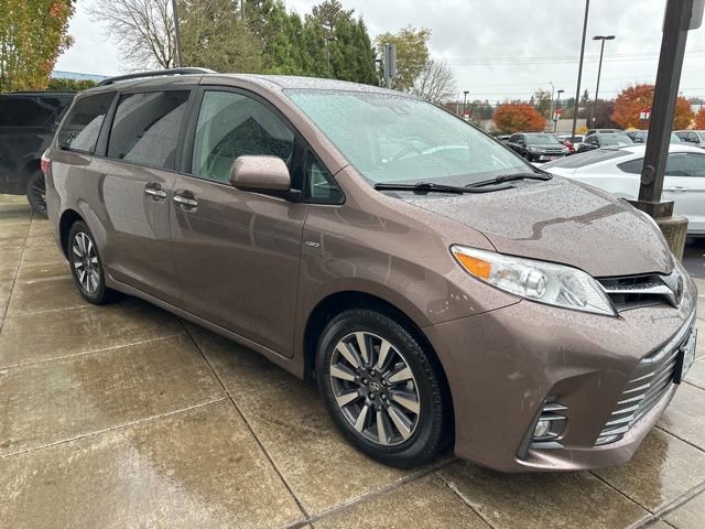 Used 2019 Toyota Sienna XLE w/ XLE Navigation Package