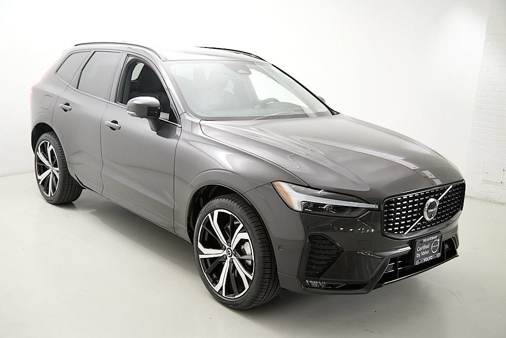 Certified 2024 Volvo XC60 B5 Ultimate w/ Climate Package AWD/4WD image 5