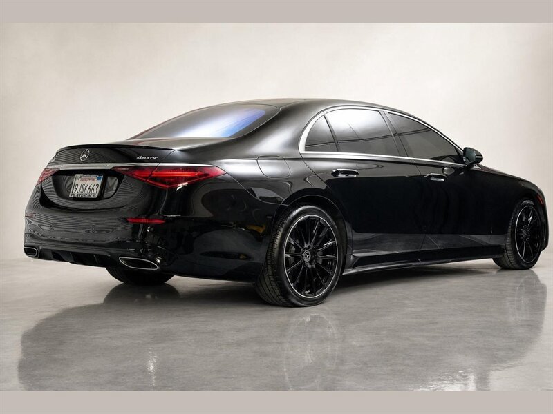 Used 2022 Mercedes-Benz S 500 4MATIC w/ AMG Line Package image 8