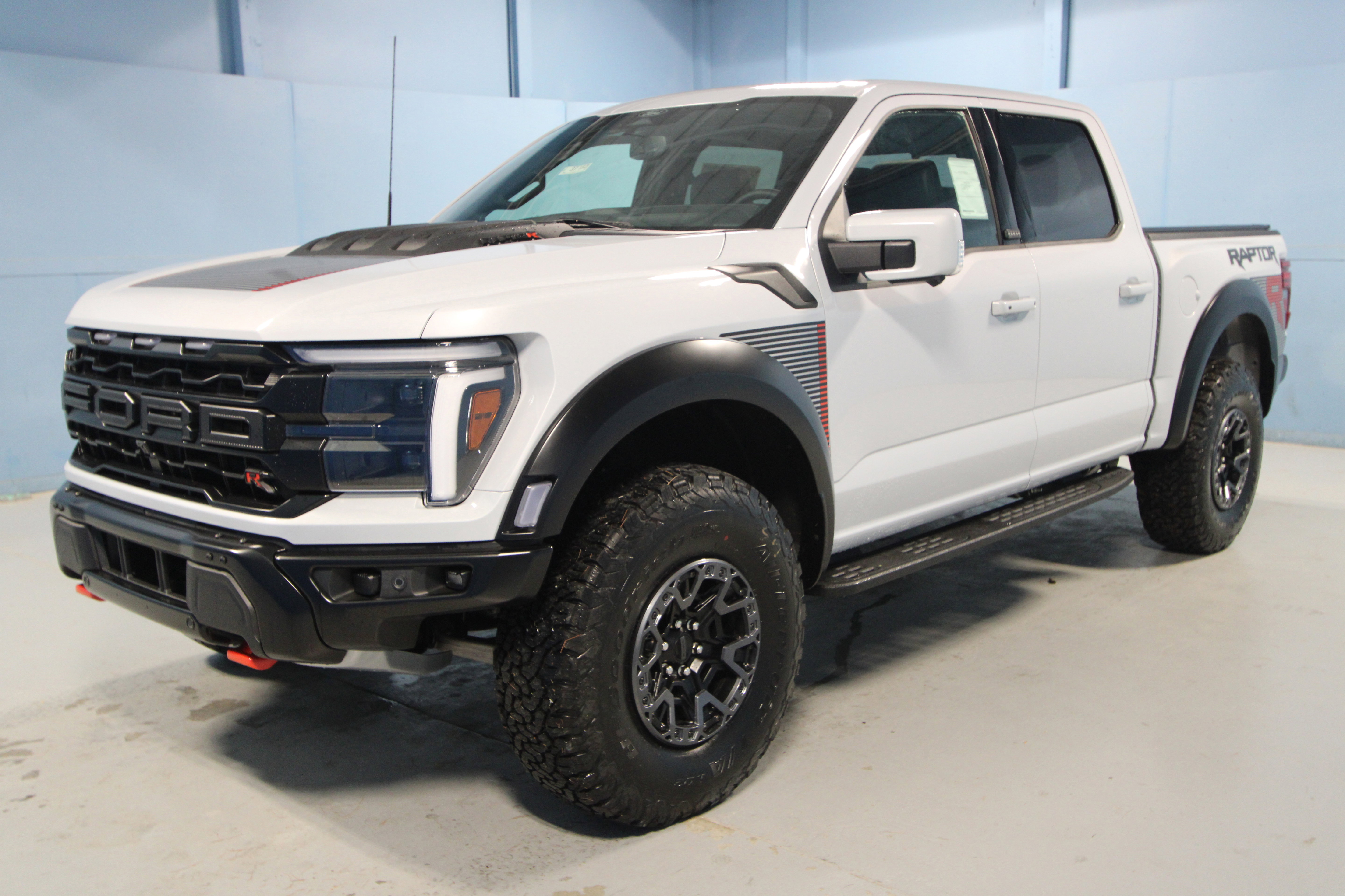 New 2025 Ford F150 Raptor w/ Equipment Group 803A Raptor R image 34