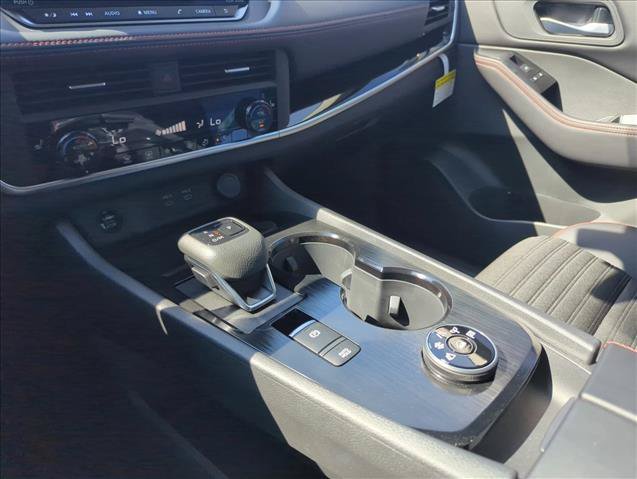 New 2026 Nissan Rogue SV AWD/4WD image 15