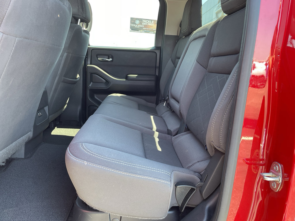 Certified 2025 Nissan Frontier SV image 19