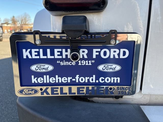 Used 2016 Jeep Wrangler Unlimited Sahara w/ Connectivity Group image 6