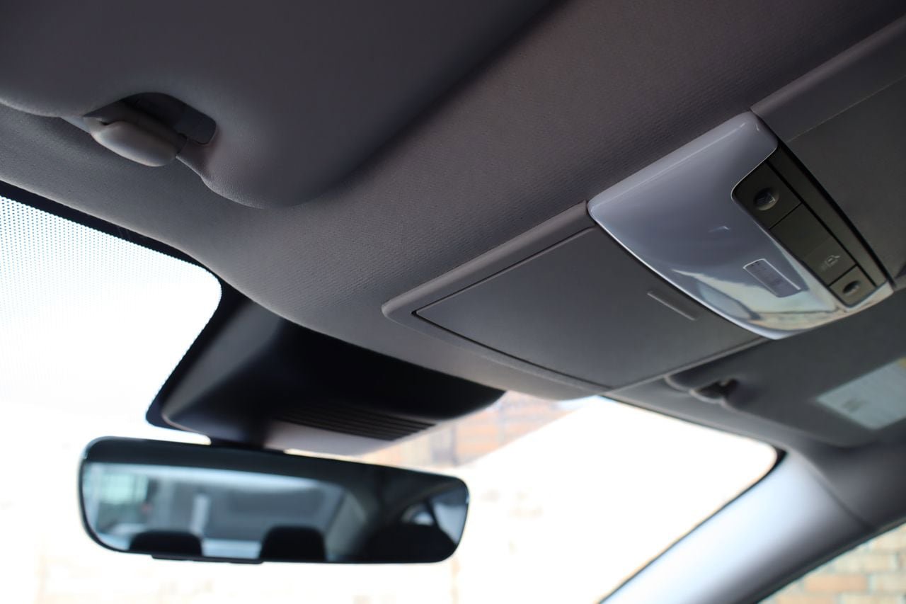 Used 2024 Nissan Sentra SV w/ Lighting Package FWD image 25