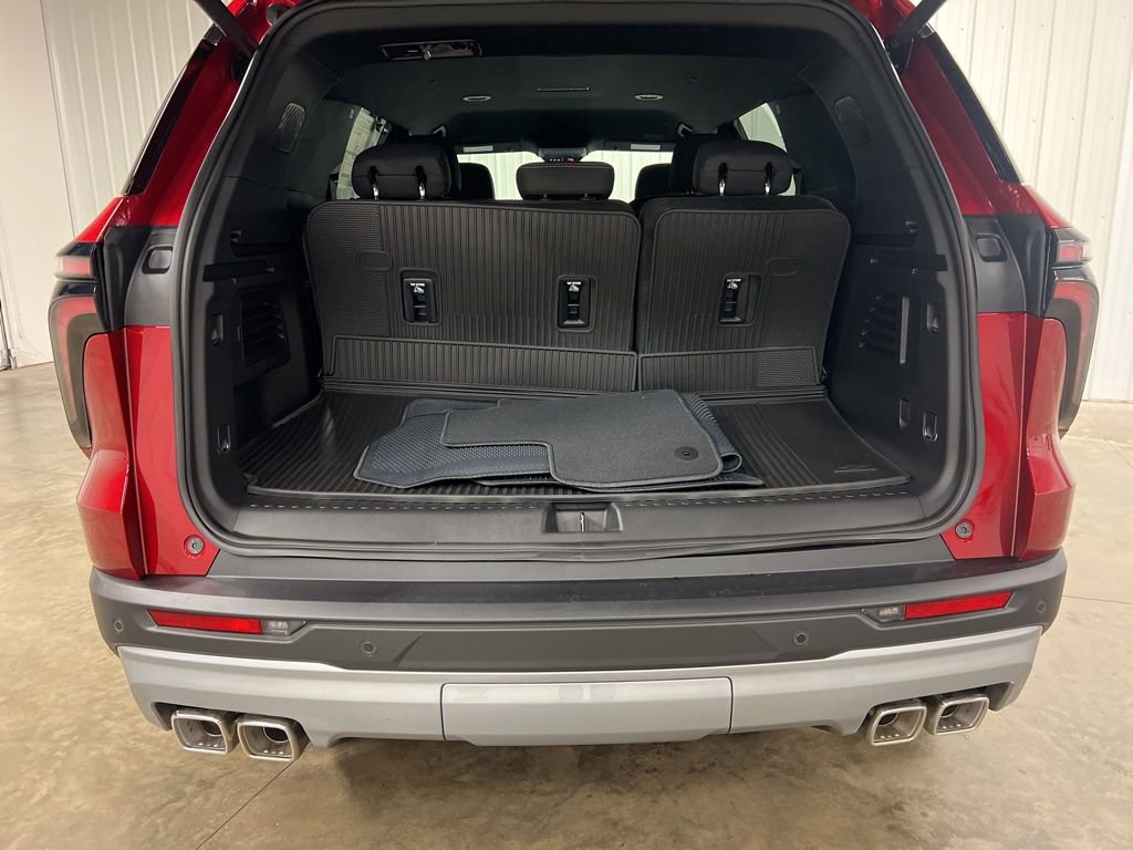 New 2026 Chevrolet Traverse LT w/ Driver Confidence Package image 6