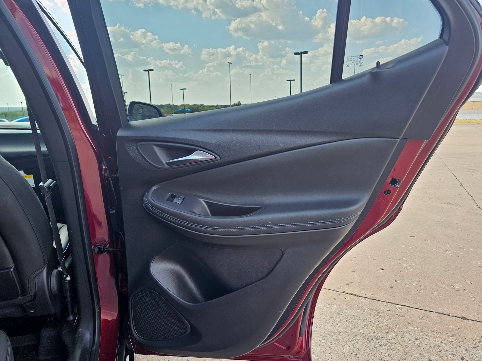 Used 2025 Buick Encore GX Sport Touring w/ Comfort Package AWD/4WD image 34