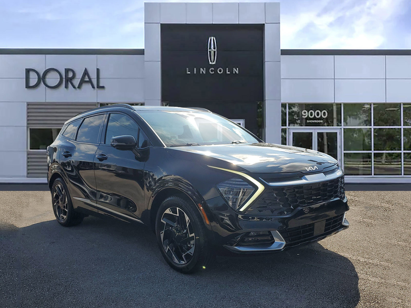 Used 2024 Kia Sportage SX image 1