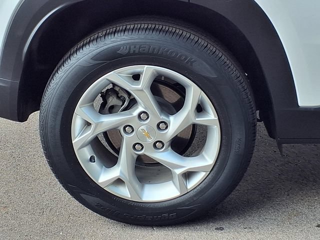 Used 2024 Chevrolet Trax LS w/ LS Convenience Package FWD image 24