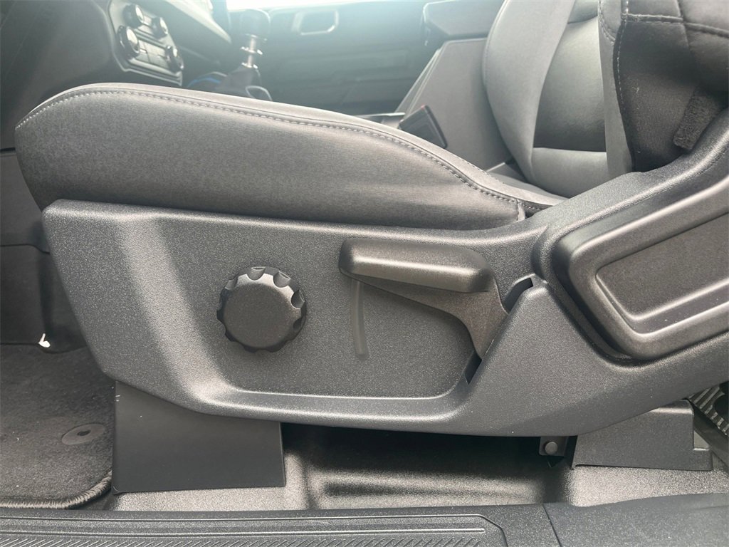 Used 2024 Ford Bronco Black Diamond image 13