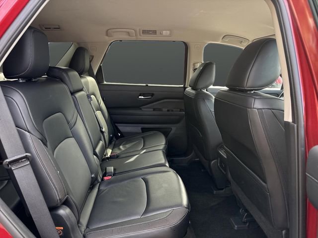 Used 2024 Nissan Pathfinder SL image 31