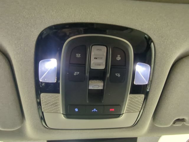 Used 2021 Hyundai Palisade Limited AWD/4WD image 25