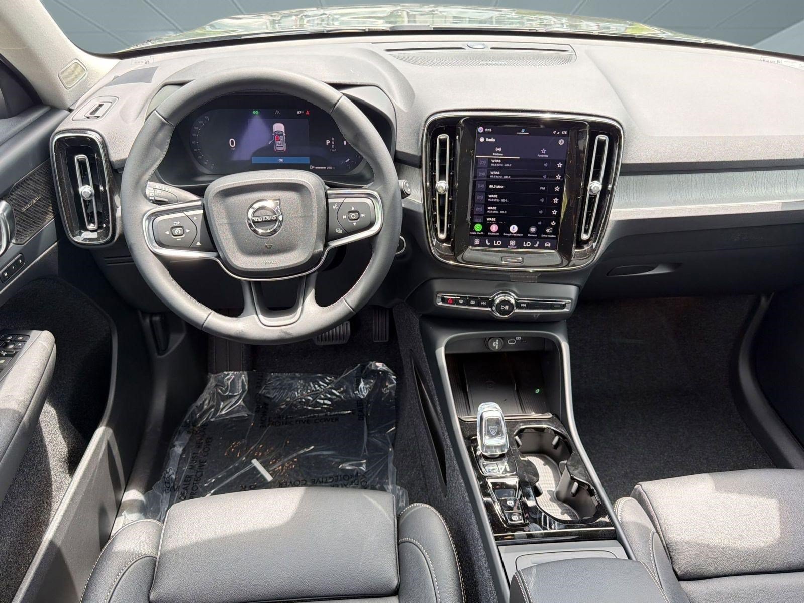 New 2026 Volvo XC40 B5 Ultra AWD/4WD image 28