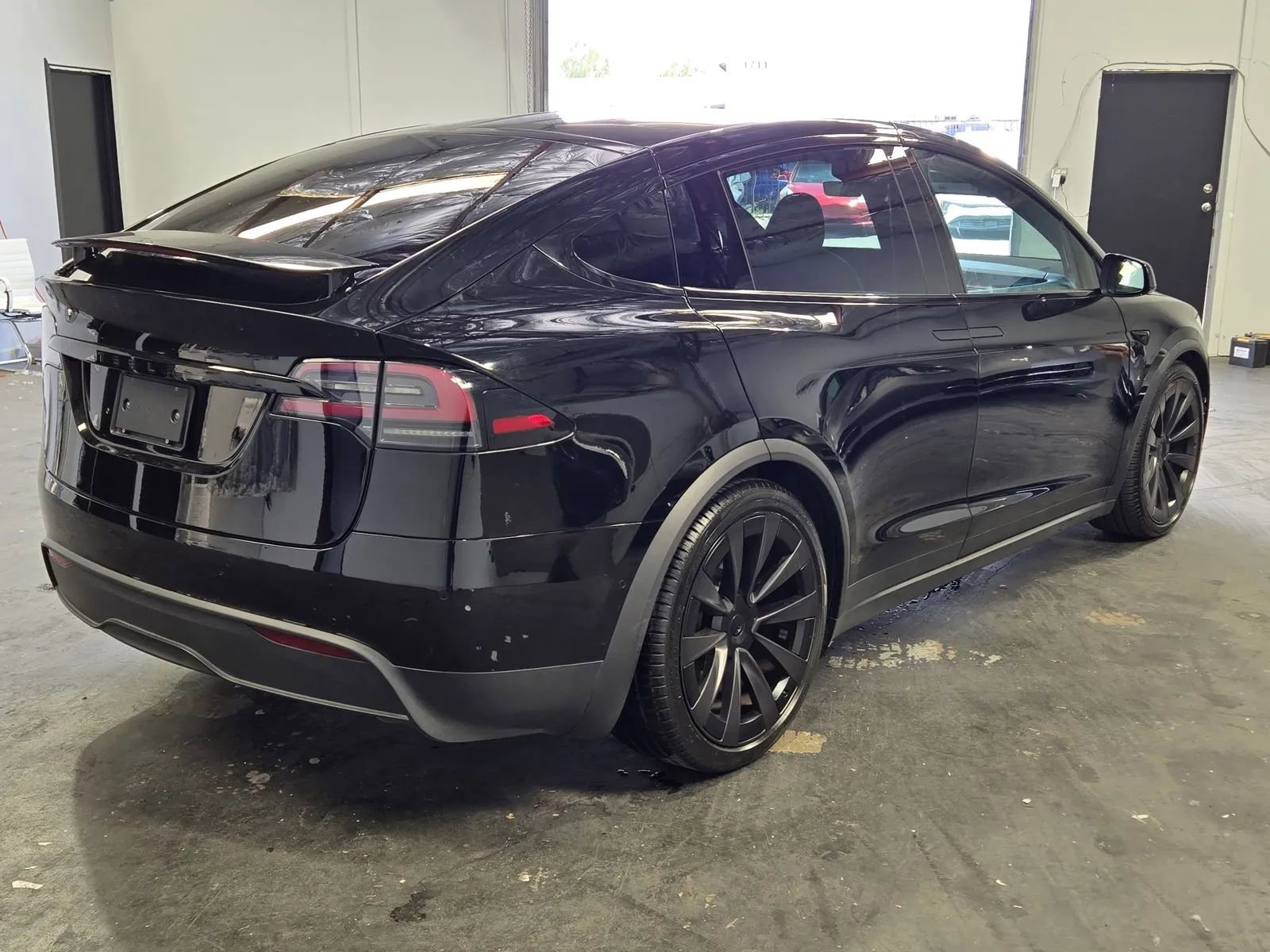 Used 2023 Tesla Model X image 4