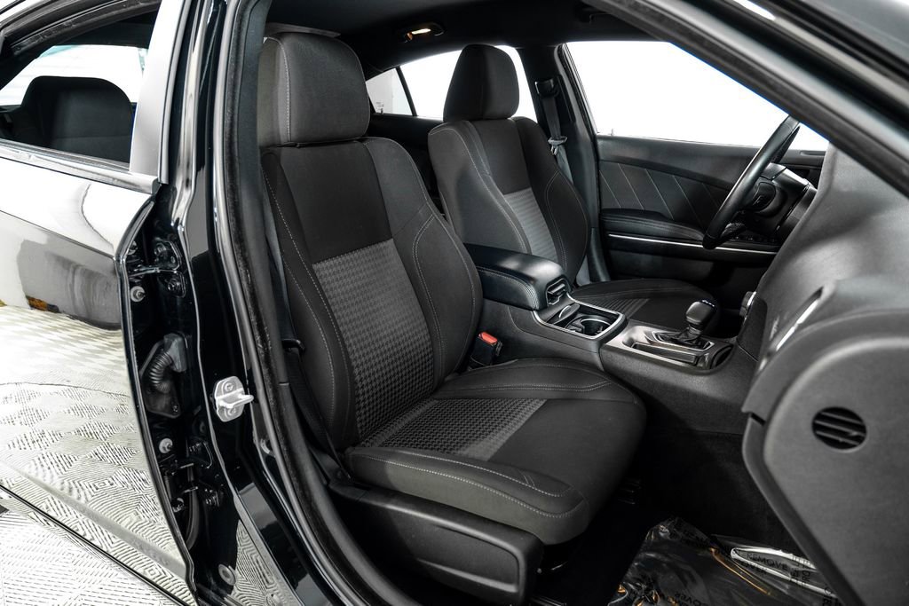 Used 2023 Dodge Charger SXT RWD image 35