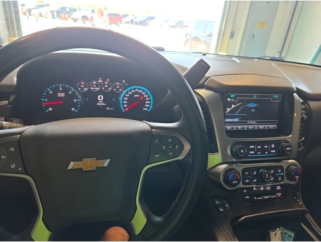 Used 2017 Chevrolet Suburban Premier AWD/4WD image 8