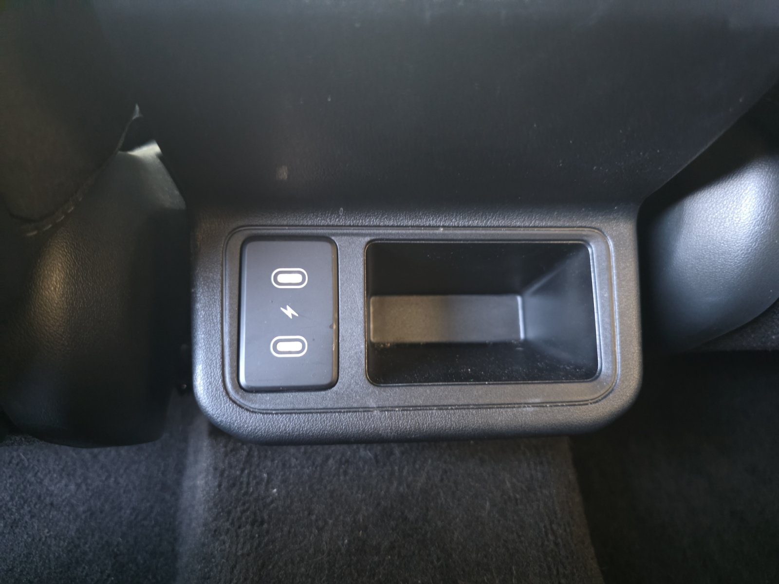 Certified 2025 Kia K4 FWD image 22