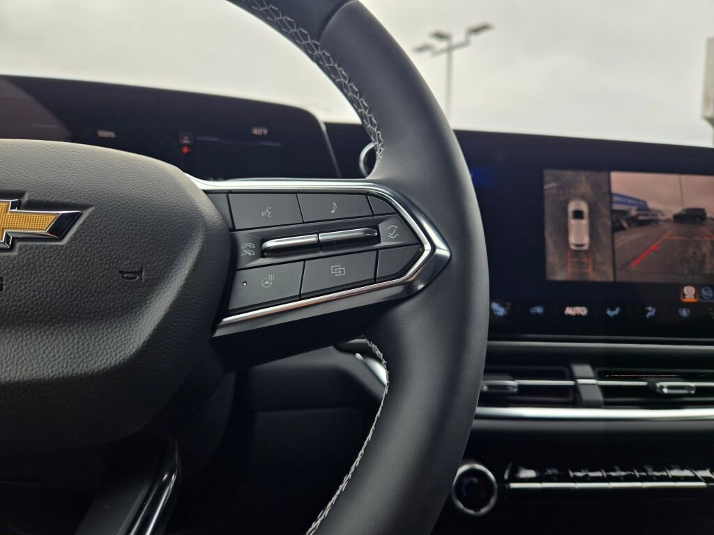 New 2026 Chevrolet Equinox EV LT w/ Comfort Package image 26