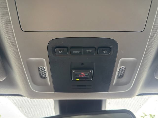 Used 2023 Toyota Camry XSE FWD image 36