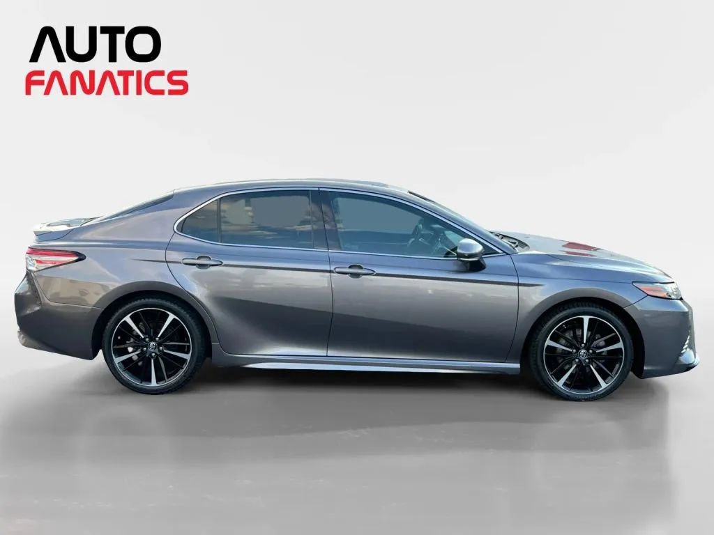 Used 2018 Toyota Camry XSE FWD image 6