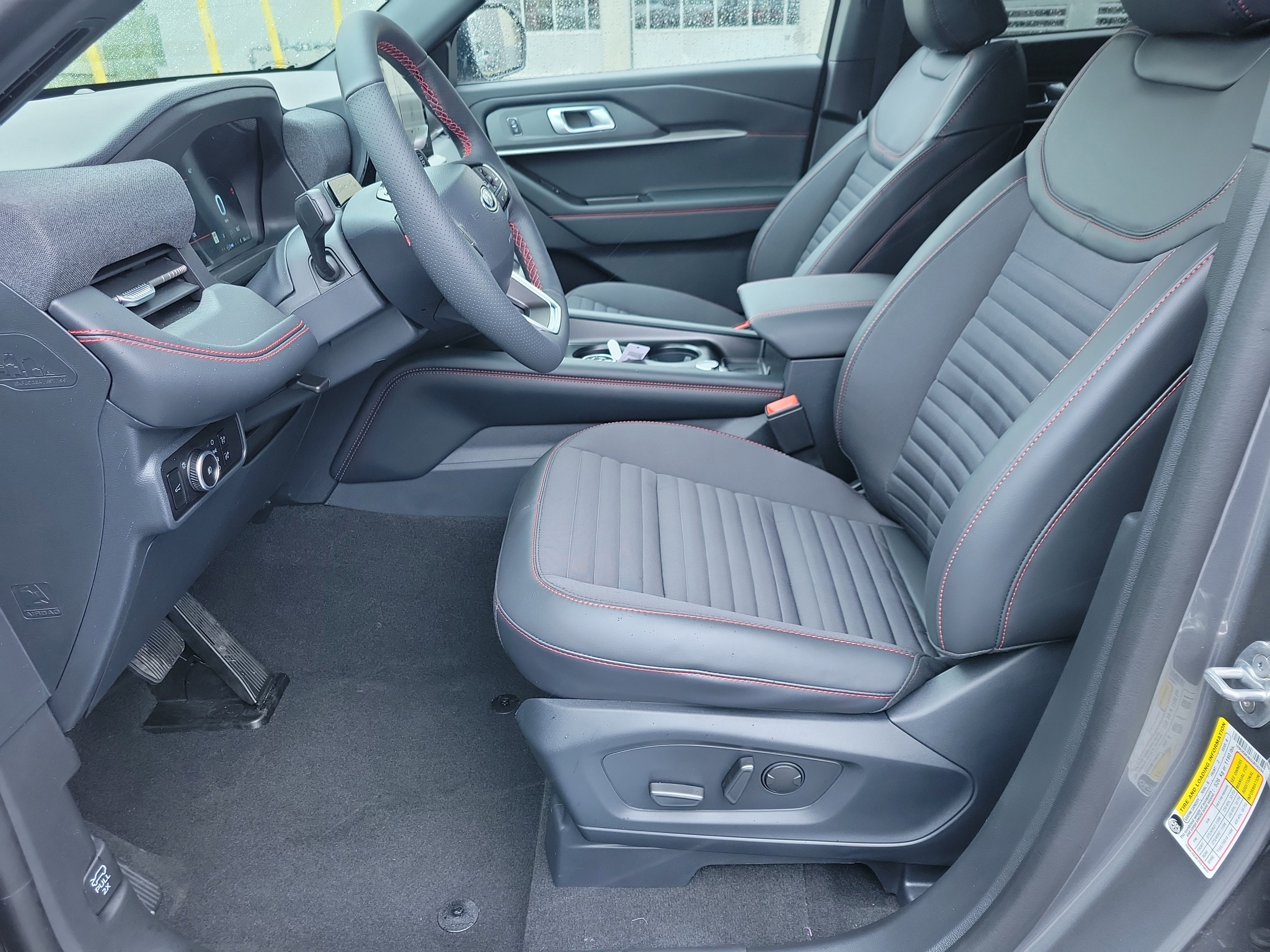 New 2025 Ford Explorer ST-Line w/ Premium Package image 17