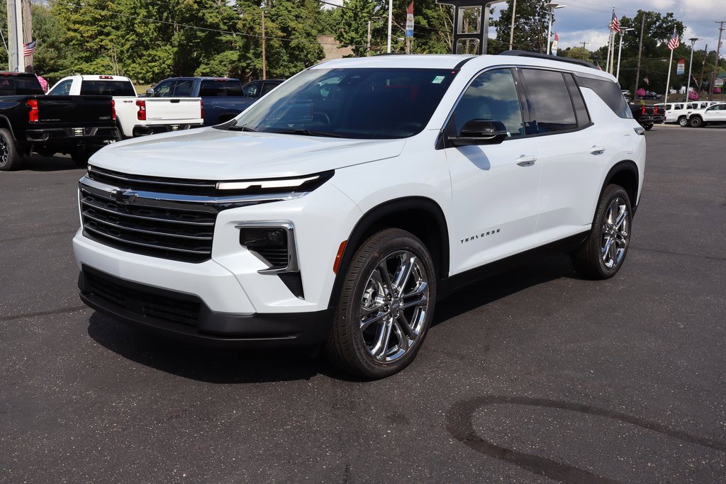 New 2026 Chevrolet Traverse LT w/ LPO, Floor Liner Package image 24