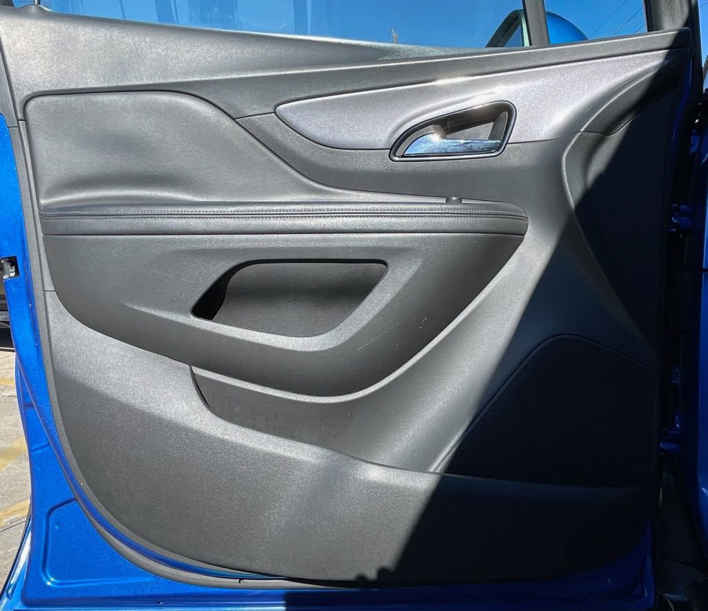 Used 2018 Buick Encore Essence image 35