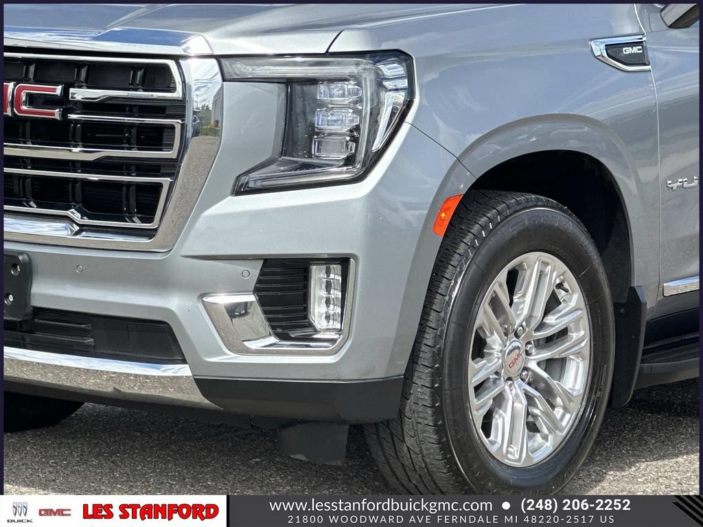 Certified 2024 GMC Yukon XL SLT w/ SLT Luxury Package AWD/4WD image 9