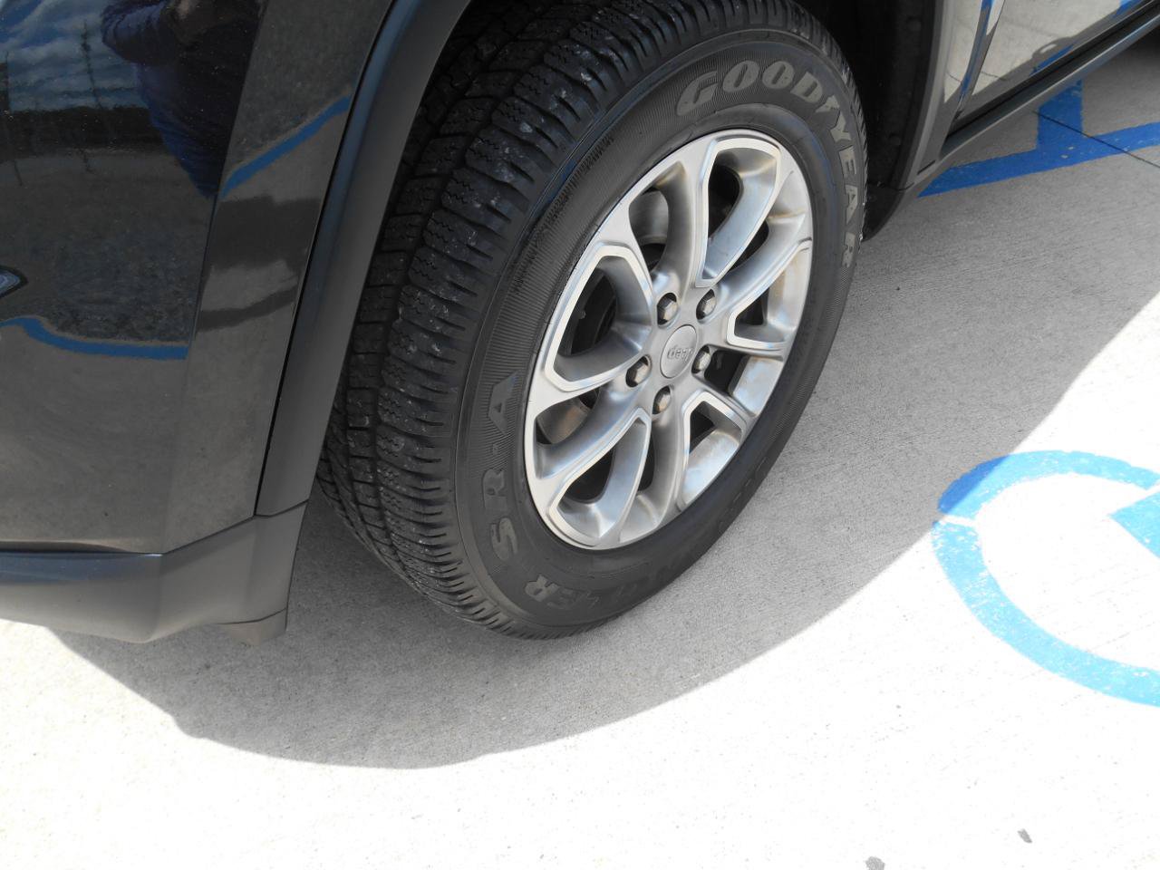 Used 2015 Jeep Grand Cherokee Limited AWD/4WD image 20