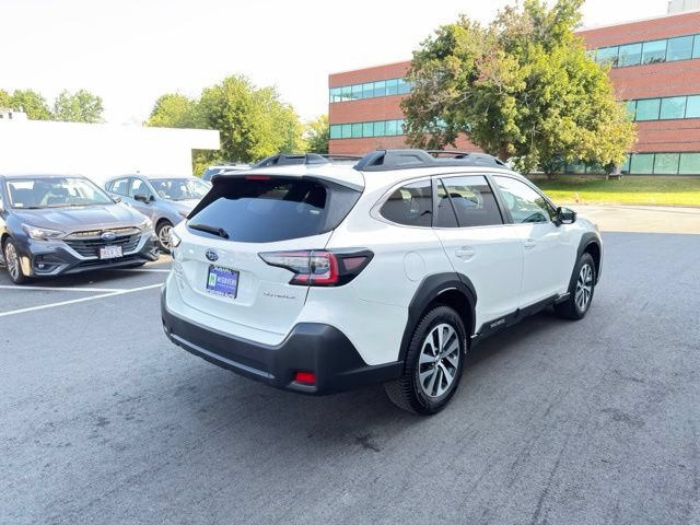 Used 2023 Subaru Outback Premium AWD/4WD image 6