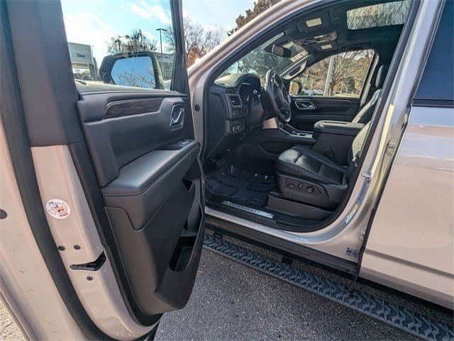 Used 2022 Chevrolet Tahoe Z71 image 8