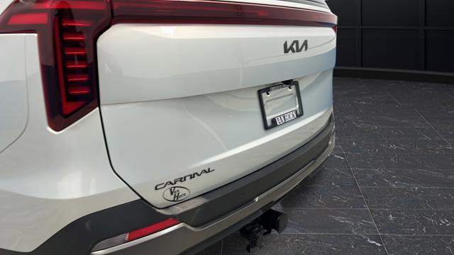 Certified 2025 Kia Carnival SX Prestige FWD image 43