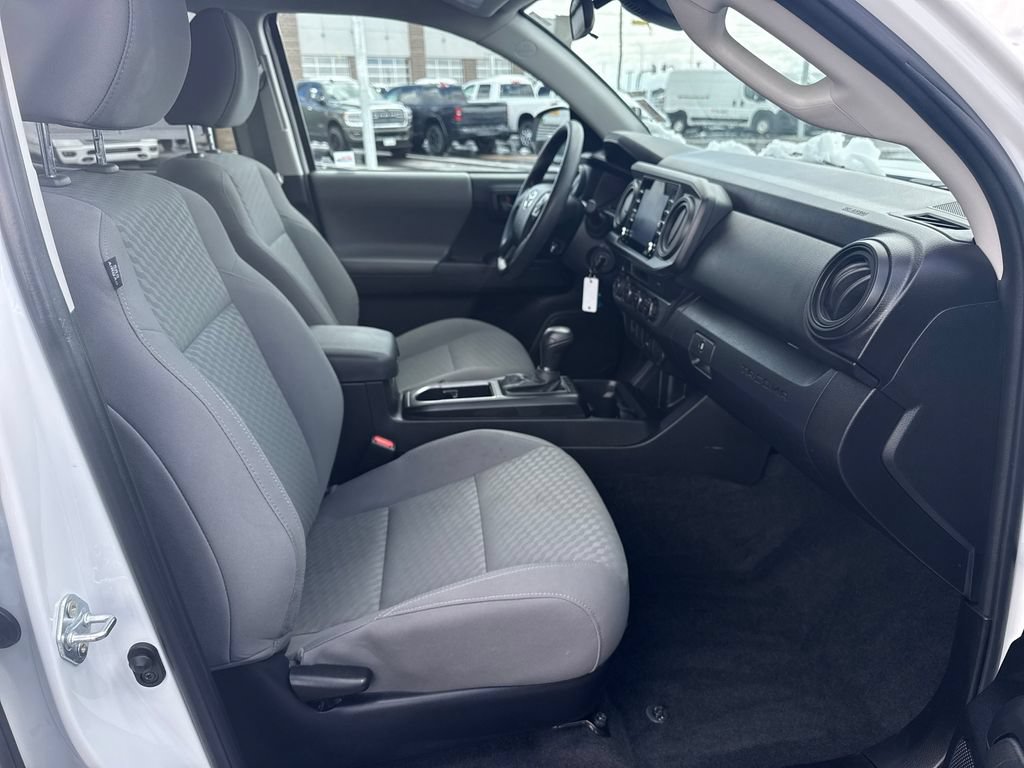Used 2023 Toyota Tacoma SR AWD/4WD image 30