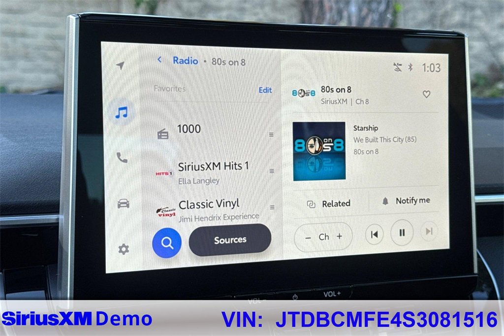 Certified 2025 Toyota Corolla SE image 27