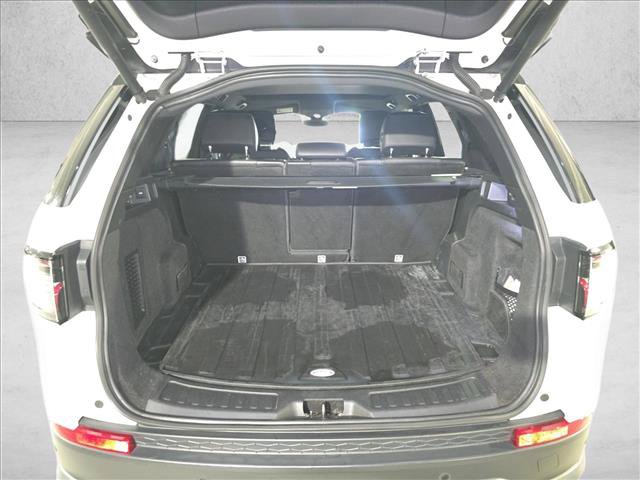 Used 2020 Land Rover Discovery Sport SE AWD/4WD image 12