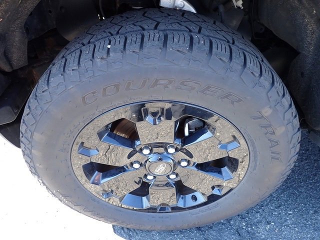 Used 2020 Ford Ranger Lariat w/ Equipment Group 501A Mid image 9