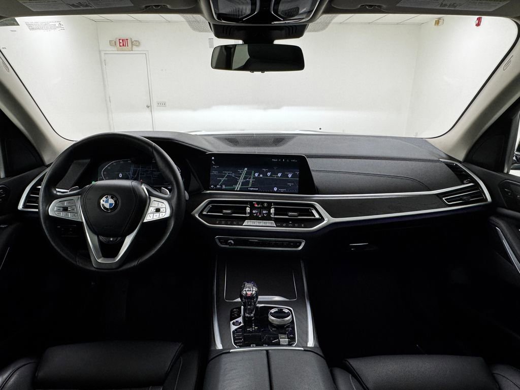 Used 2022 BMW X7 xDrive40i w/ Executive Package image 19
