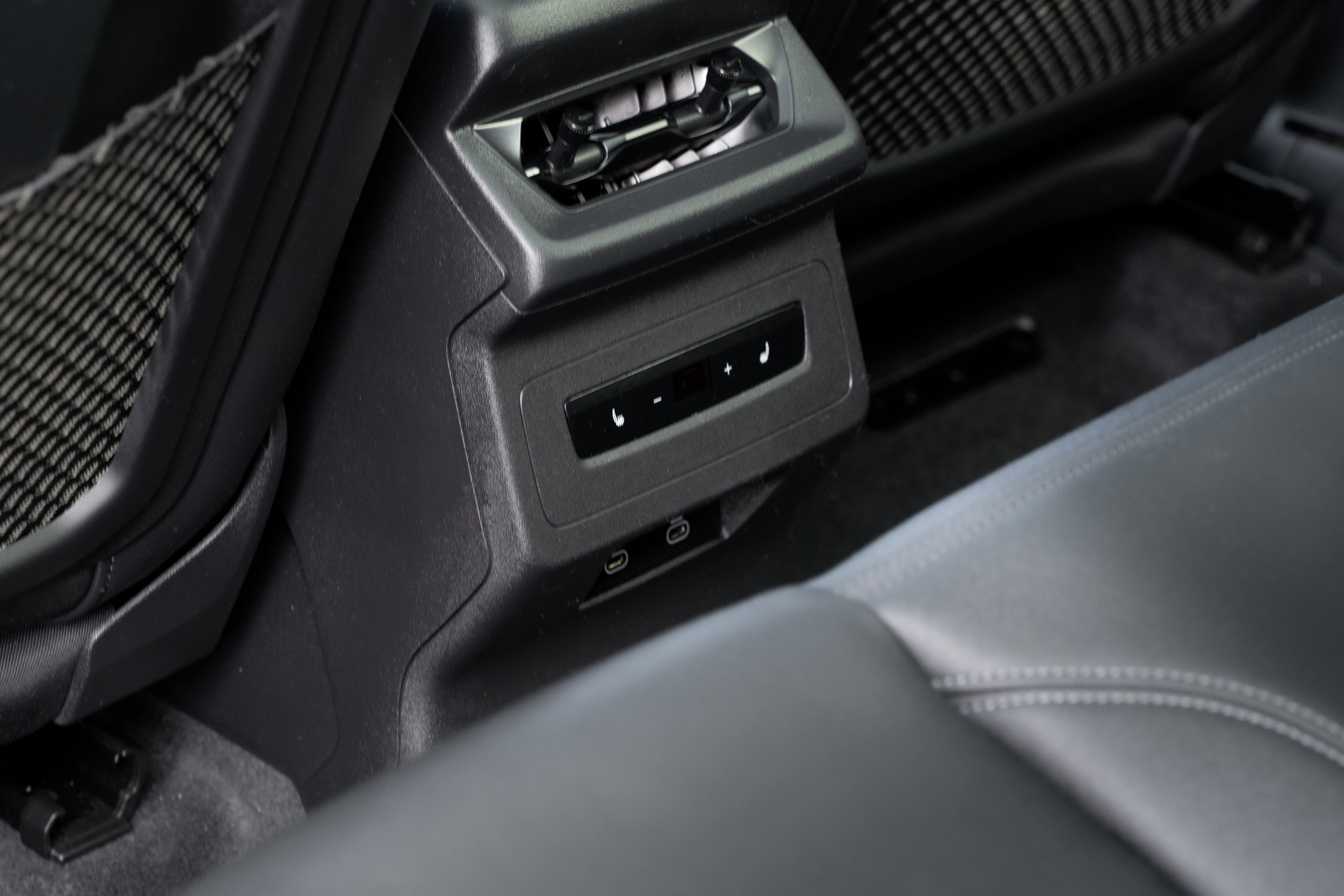 Certified 2025 Audi Q6 e-tron Premium Plus w/ Premium Plus image 25