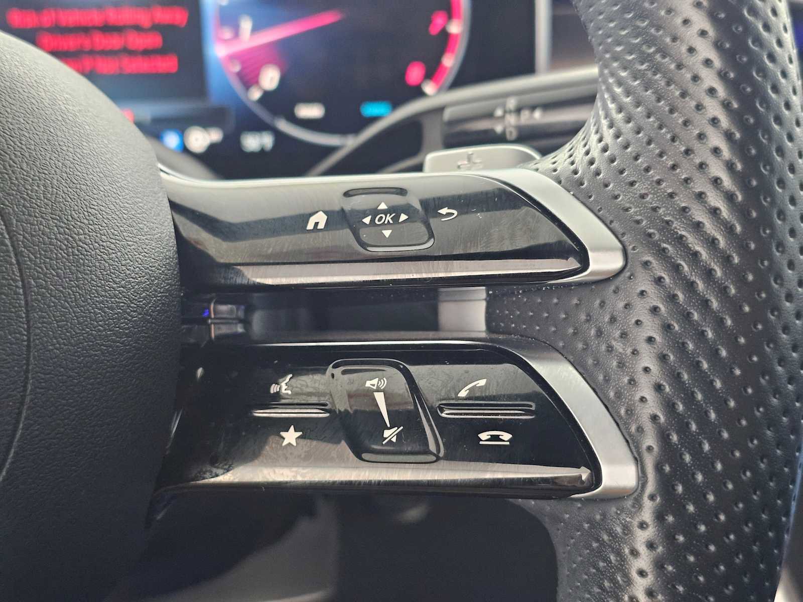 Used 2023 Mercedes-Benz C 300 Sedan image 29