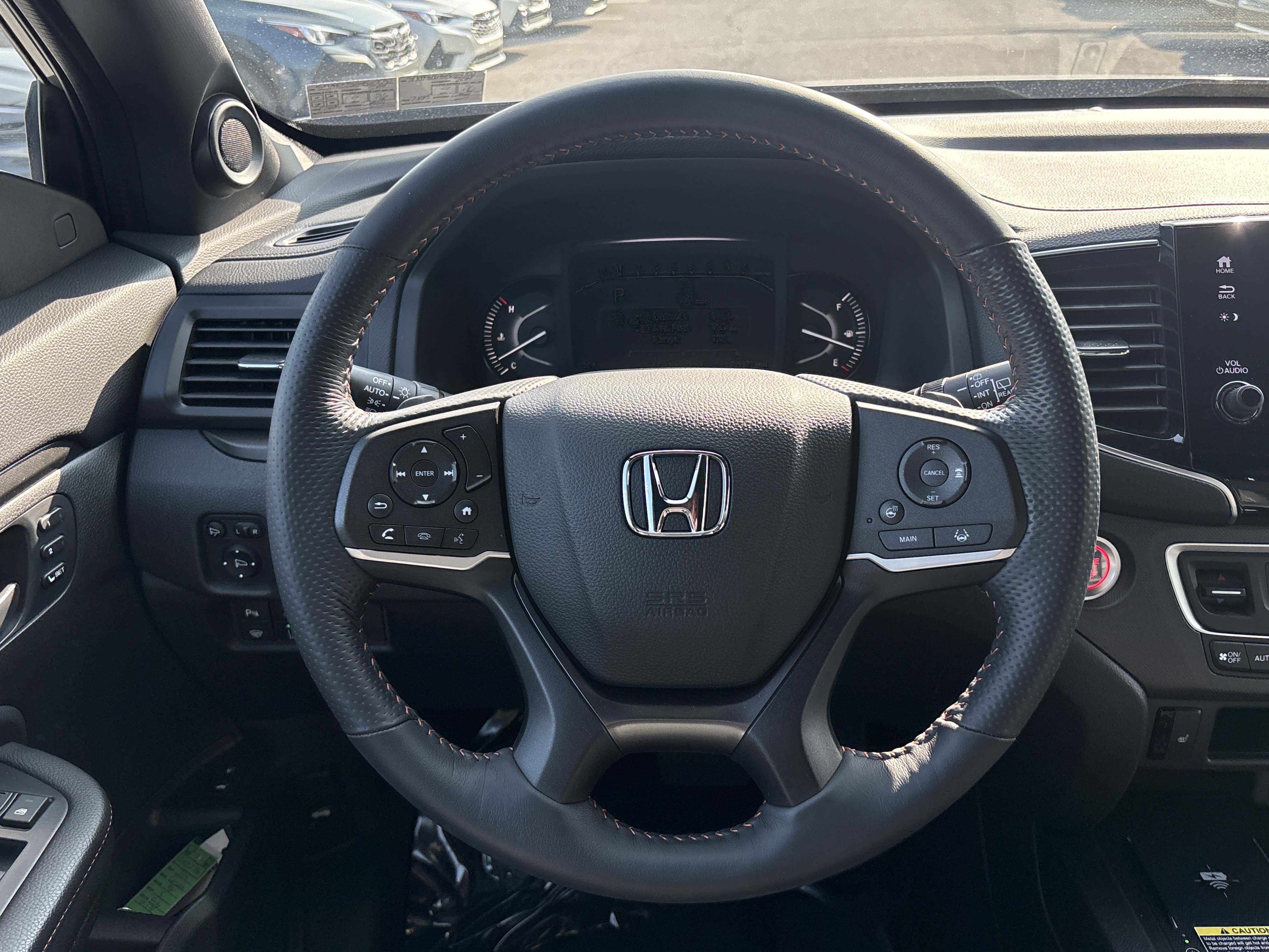 Used 2025 Honda Passport TrailSport image 3