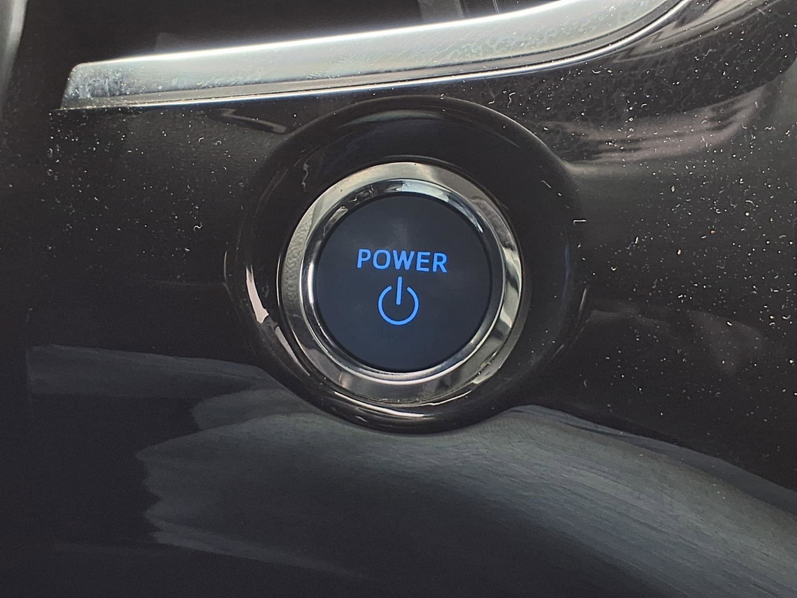 Used 2022 Toyota Prius Limited w/ Premium Convenience Package image 11