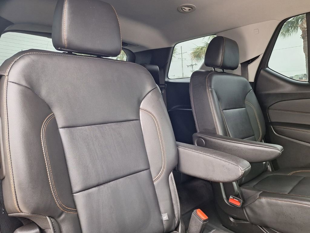 Used 2020 Chevrolet Traverse LT w/ LT Premium Package image 25