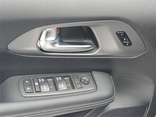 New 2026 Chrysler Pacifica Select image 17