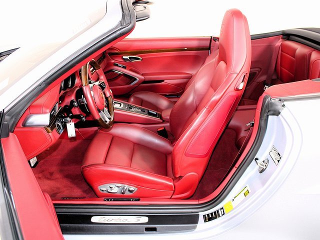 Used 2017 Porsche 911 Turbo S image 5