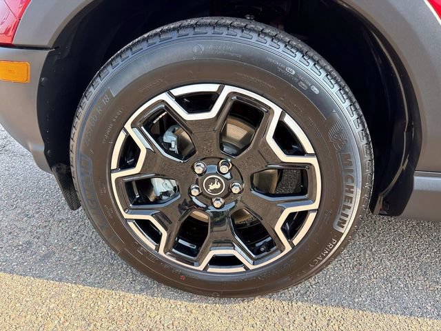 Used 2026 Ford Bronco Sport Outer Banks AWD/4WD image 7