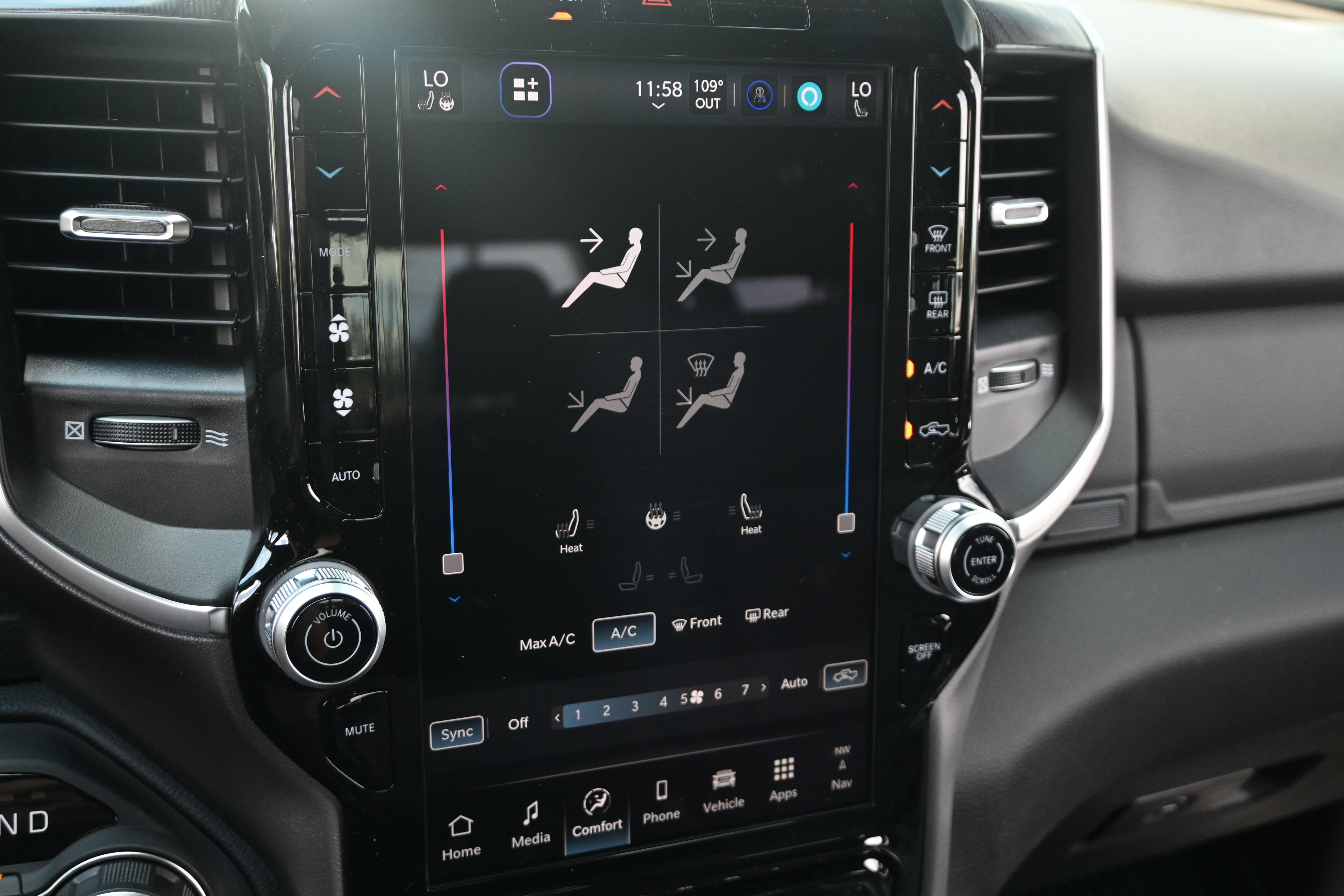 New 2026 RAM 1500 Big Horn AWD/4WD image 28