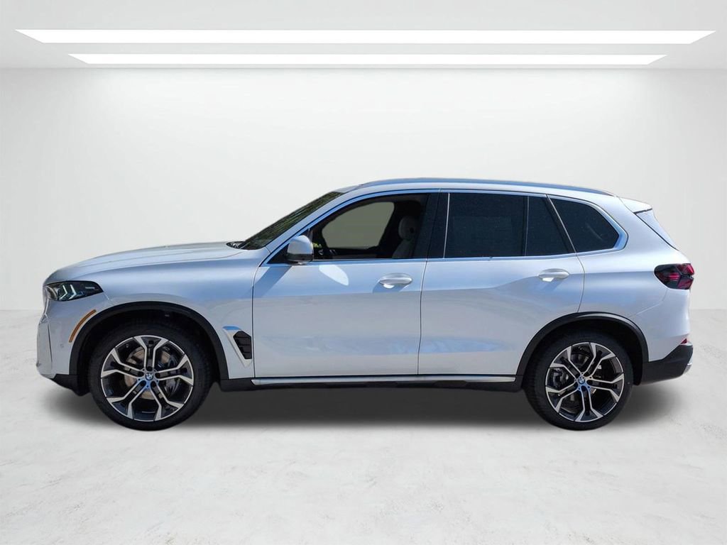 New 2026 BMW X5 xDrive40i w/ Premium Package image 7