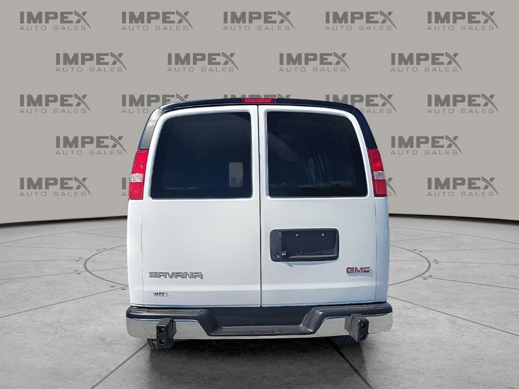 Used 2023 GMC Savana 2500 w/ Driver Convenience Package RWD image 4