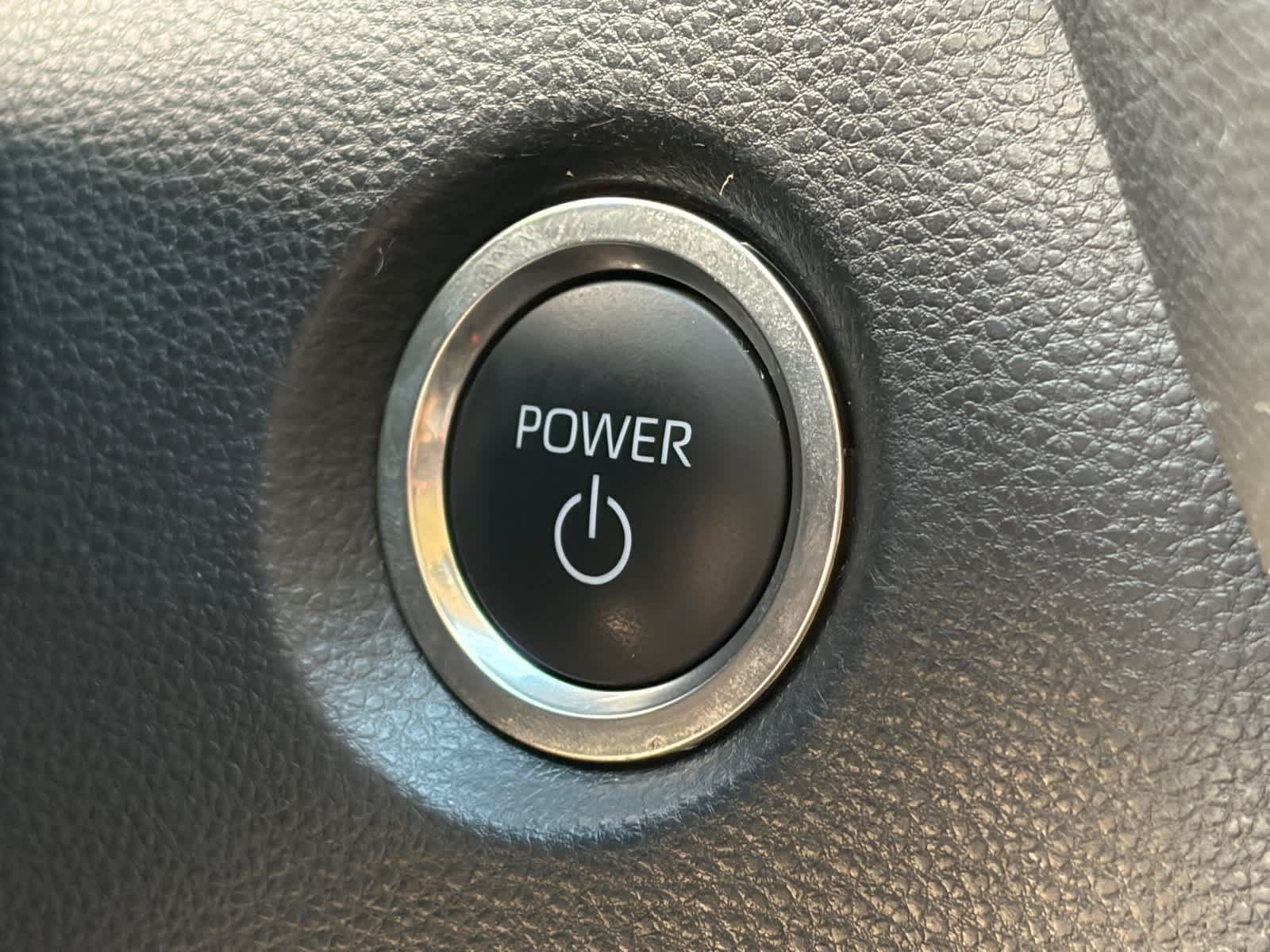 Used 2025 Toyota Corolla LE w/ Convenience Package FWD image 31