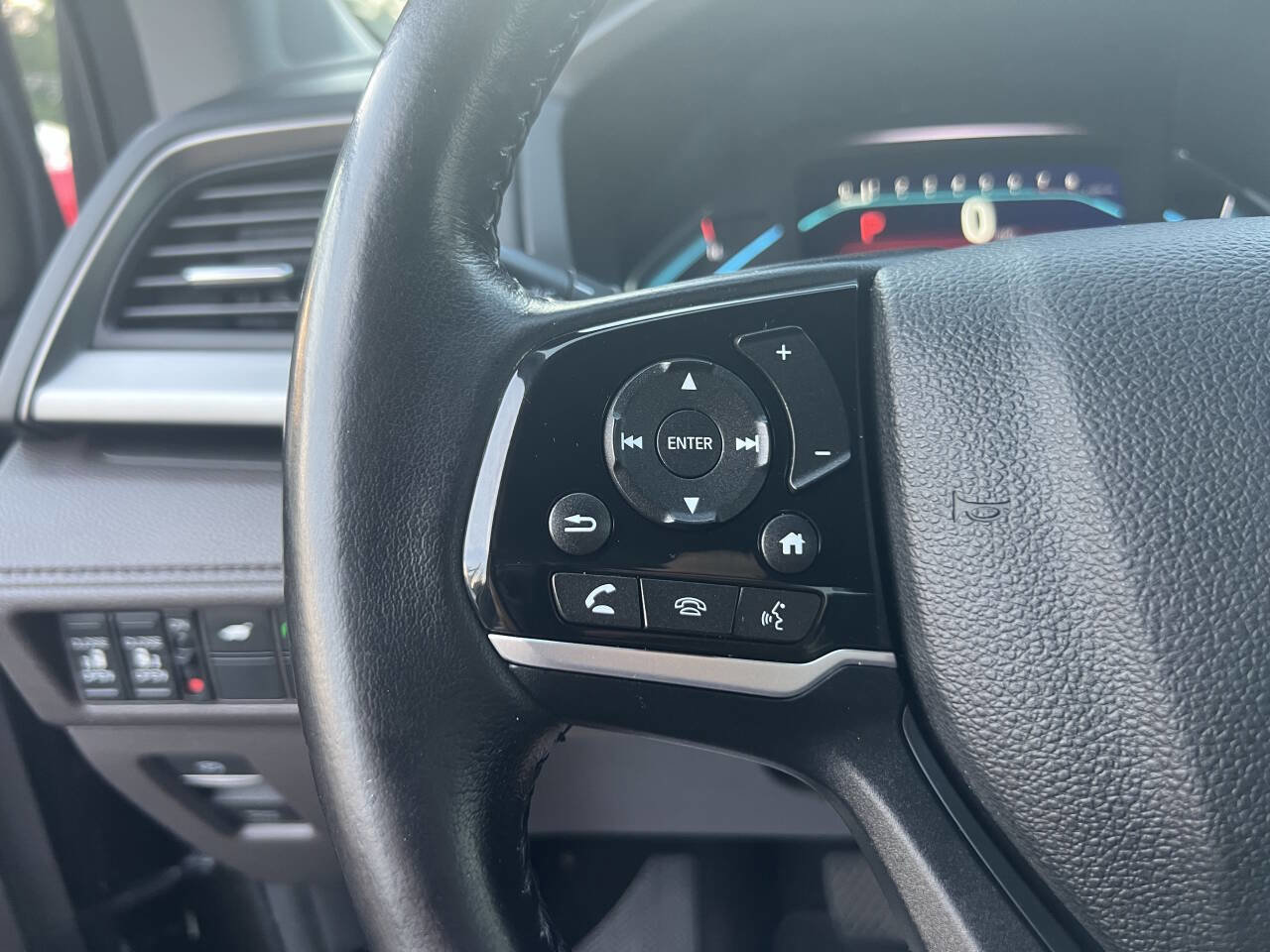 Used 2018 Honda Odyssey Touring image 35